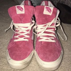 Women’s size 9 high-top pink suede Vans